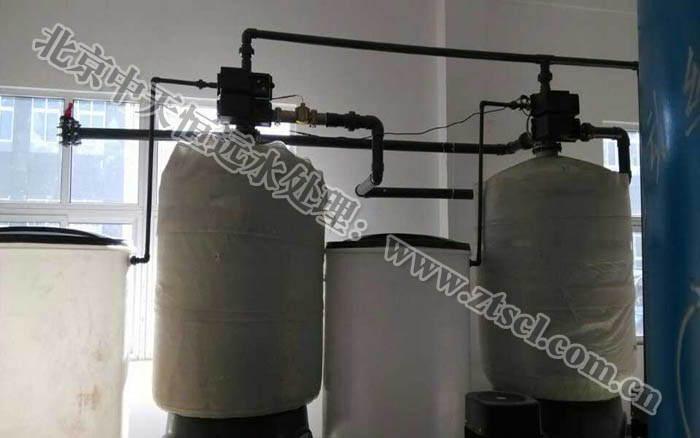 工业产能不断提高,付出的代价就是污染了水源