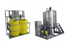 ȫ�Զ��Ӽ�ҩװ������ˮ�����������е����ã�ͼ�ģ�