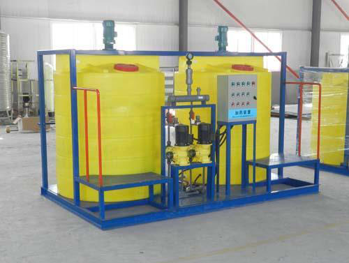 �ɷ�Ͷ��װ�����ƹ��չ��̺͹����ص���ܣ�ͼ�ģ�