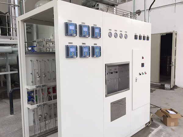 �ں���Ȼ���ȵ�������Ŀ��ˮȡ��װ�ù��̰���